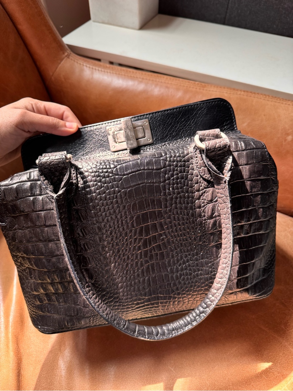 Italian croc embossed leather Classic Structured Tote hardware buckle silver - Picture 4 of 16